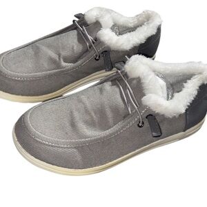 🆕 Women’s grey fur lined loafers